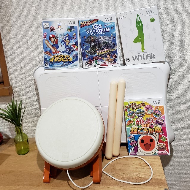 太鼓の達人Wii 超ごうか版と太鼓 Wiiバランスボードとそのソフト3本