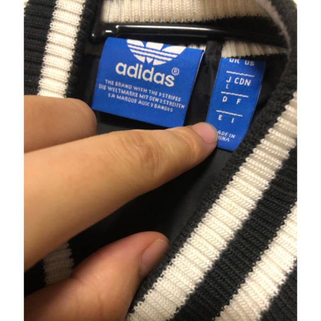 adidas(アディダス)の年末大SALE アディダスオリジナルス♡スタジャン レディースのジャケット/アウター(スタジャン)の商品写真