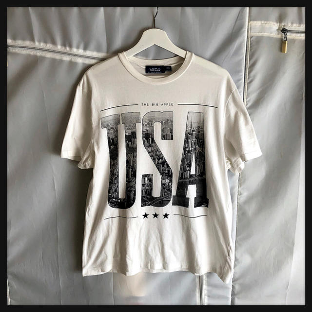 TOPMAN(トップマン)の《美品》TOPMAN "USA"Tシャツ　Lサイズ　メンズ メンズのトップス(Tシャツ/カットソー(半袖/袖なし))の商品写真