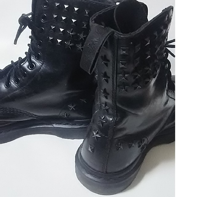 Dr.Martens(ドクターマーチン)の
超希少スタッズ!ドクターマーチン高級10ホールスチールトゥブーツ人気黒!


 メンズの靴/シューズ(ブーツ)の商品写真