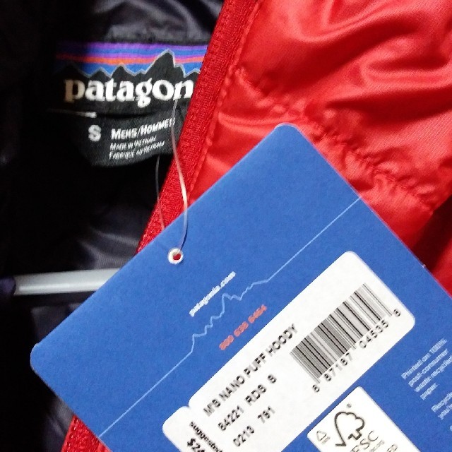 patagonia(パタゴニア)のPatagonia ナノパフフーディー  S フード付き メンズのジャケット/アウター(ダウンジャケット)の商品写真