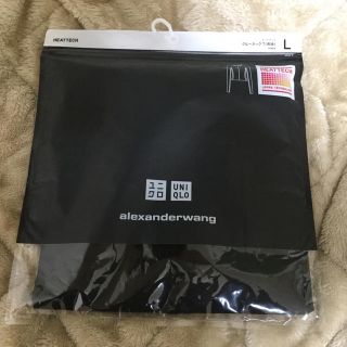 アレキサンダーワン(Alexander Wang)の破格売り切り、ユニクロ、新品❗️ヒートテッククルーネックＴ長袖💕ブラックＬ(アンダーシャツ/防寒インナー)