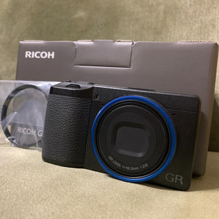 リコー(RICOH)のRICOH リコー GR GR 3(初回生産ブルーリング付) (コンパクトデジタルカメラ)