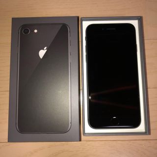 アイフォーン(iPhone)のiPhone8 64GB　SIMフリー　新品未使用(スマートフォン本体)