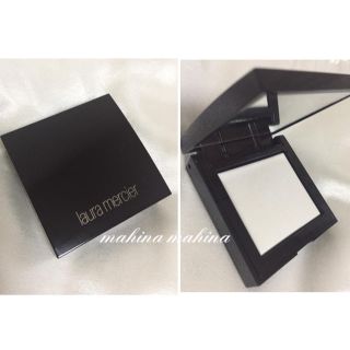 ローラメルシエ(laura mercier)のローラメルシェ シークレット ブラーリング パウダー(フェイスパウダー)