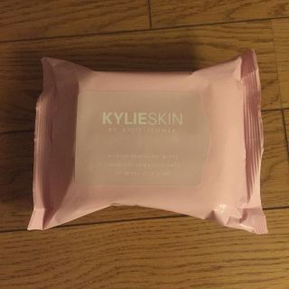 カイリーコスメティックス(Kylie Cosmetics)のKYLIE SKIN MAKEUP REMOVING WIPES(クレンジング/メイク落とし)