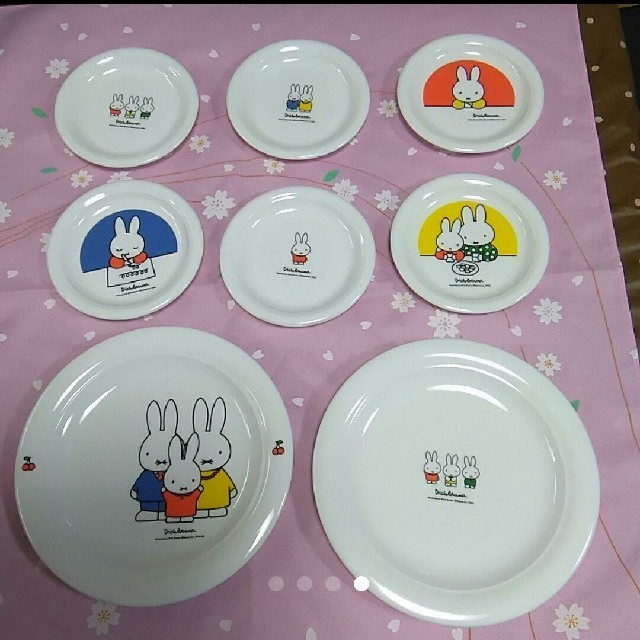 ボーンチャイナ Dick Bruna 食器13点セット ずっと気になってた www