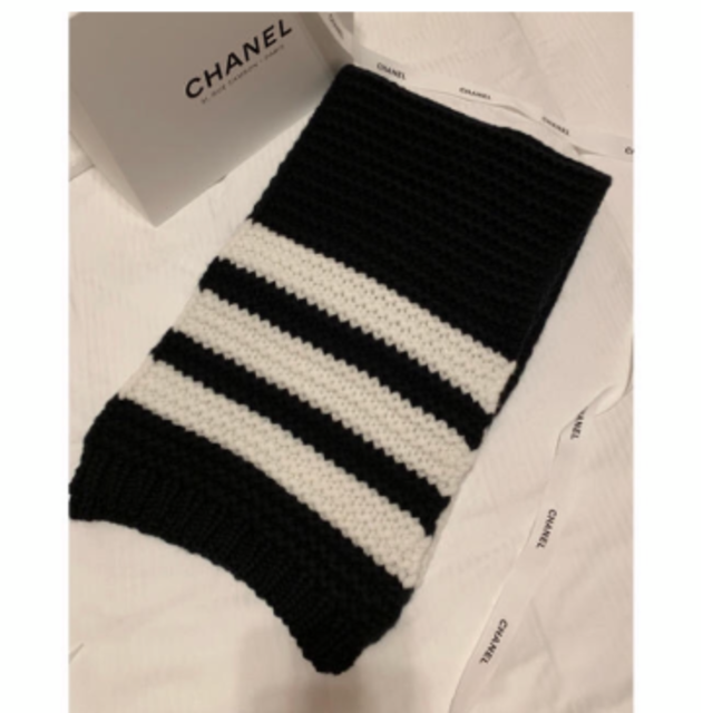 希少　　CHANEL  マフラー　　新品　正規品