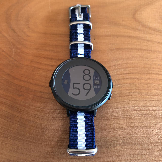 Pebble time round