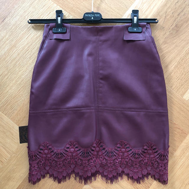 PATRIZIA PEPE(パトリツィアペペ)のPATRIZIA PEPE ボトム レディースのスカート(ひざ丈スカート)の商品写真