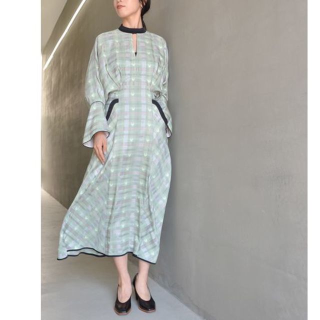 mame(マメ)のMame2018AWKasuri Plaid CheckLongDress レディースのワンピース(ロングワンピース/マキシワンピース)の商品写真