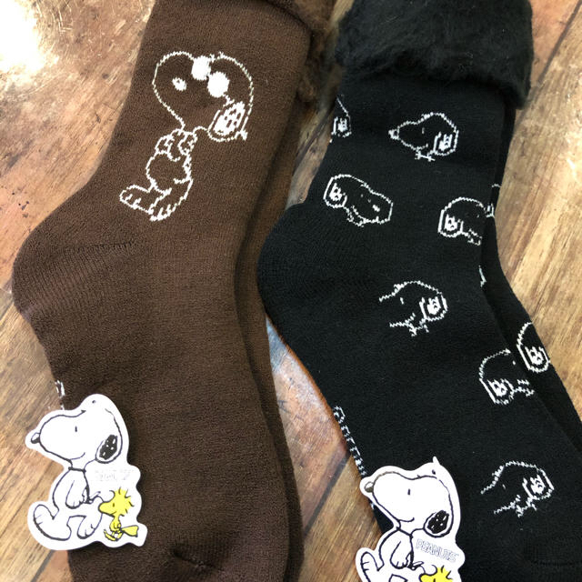 SNOOPY(スヌーピー)のSNOOPY スヌーピー  あったか靴下 裏起毛 ルームソックス 2Pセット レディースのレッグウェア(ソックス)の商品写真