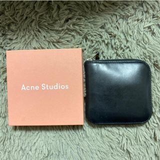 アクネ(ACNE)のアクネ　ストゥディオス　ブラック　二つ折り　黒　財布　サイフ(財布)