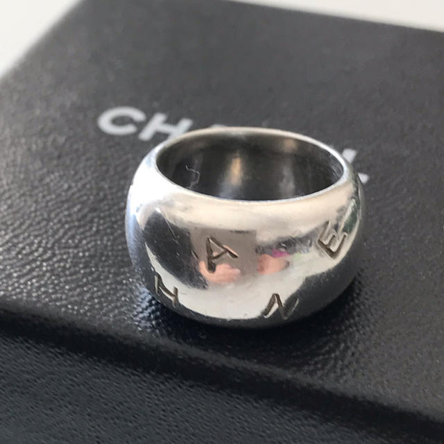 CHANEL(シャネル)のCHANEL silver アルファベット リング size12号 レディースのアクセサリー(リング(指輪))の商品写真