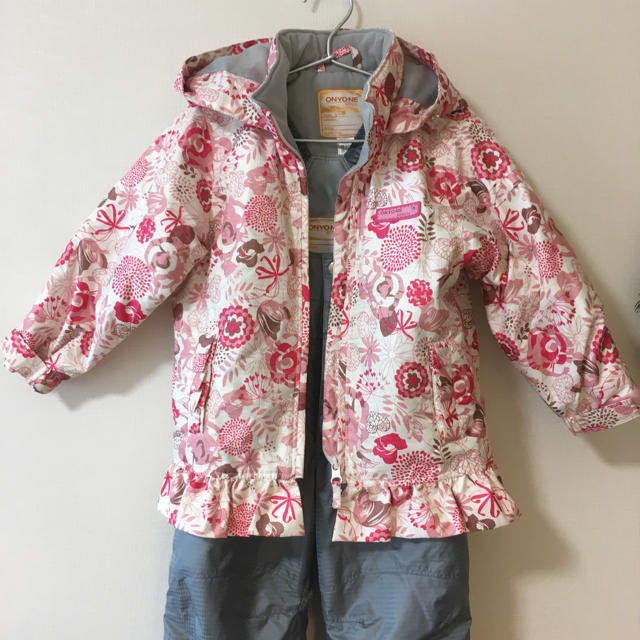 ONYONE(オンヨネ)のオンヨネ スキーウェア  90cm キッズ/ベビー/マタニティのキッズ服女の子用(90cm~)(その他)の商品写真