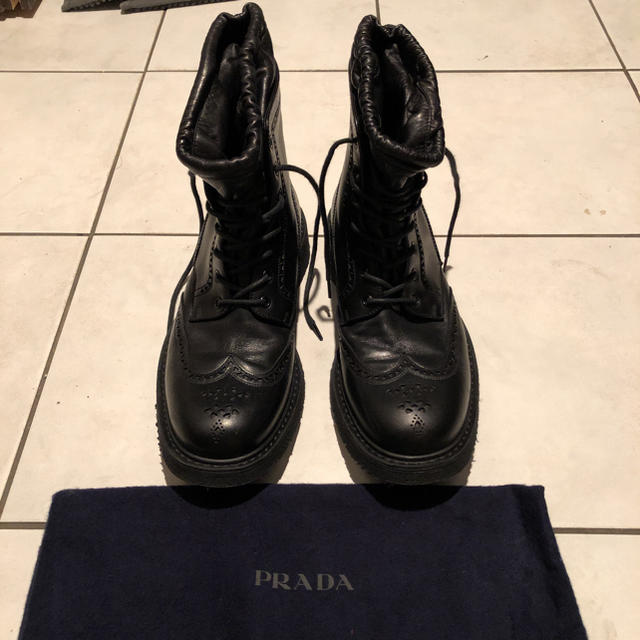 ［美品］PRADA ウイニングチップブーツ  黒ショートブーツ