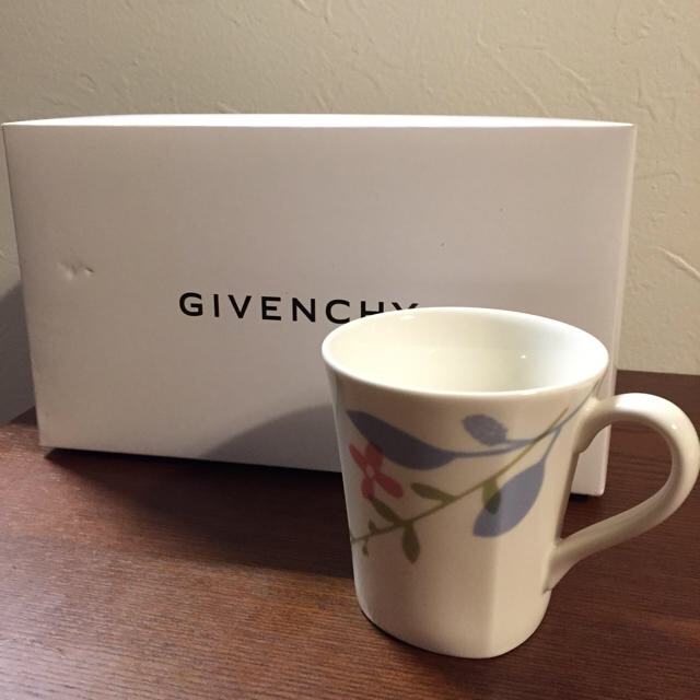 GIVENCHY(ジバンシィ)のジバンシィ マグカップセット インテリア/住まい/日用品のキッチン/食器(グラス/カップ)の商品写真