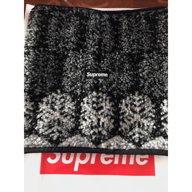 Supreme Snowflake Neck Gaiter