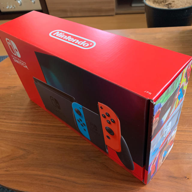 ☆ 新型 Nintendo Switch ネオンブルー/ネオンレッド ☆ ☆ 新型 Nintendo Switch ネオンブルー/ネオンレッド ☆