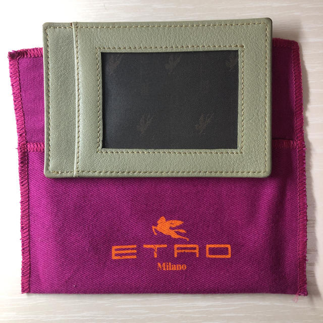 ETRO(エトロ)の新品未使用　エトロ　マルゴット　グリーンペイズリー　パスケース レディースのファッション小物(名刺入れ/定期入れ)の商品写真
