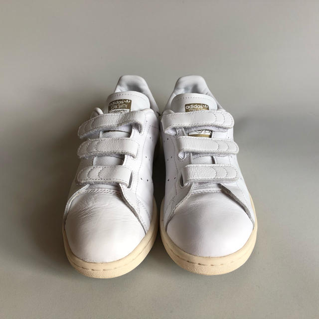 adidas(アディダス)の☆美品☆22.5㎝☆adidasアディダス スタンスミスCFコンフォートB439 レディースの靴/シューズ(スニーカー)の商品写真