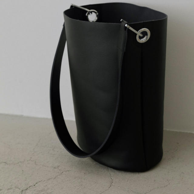 ENFOLD(エンフォルド)のあやかさま専用＊ leather bucket bag mini レディースのバッグ(ショルダーバッグ)の商品写真