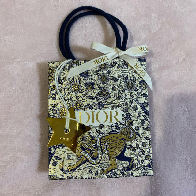 Dior dior ディオール ショッパー チャーム クリスマス限定 袋 リボンの通販 by ◡̈⃝｜ディオールならラクマ