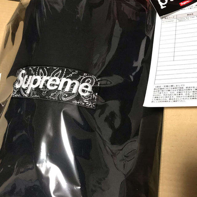 高評価! Supreme - Sweatshirt Hooded Logo Box 【L】Bandana パーカー 高評価! Supreme - Sweatshirt Hooded Logo Box 【L】Bandana パーカー
