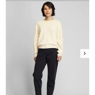 ユニクロ(UNIQLO)のUNIQLO プレミアムラムクルーネックセーター 白(ニット/セーター)