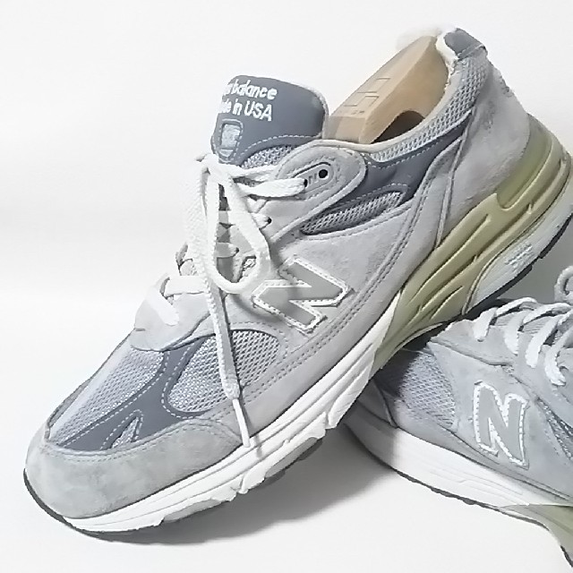 New Balance(ニューバランス)の
希少アメリカ製ビンテージ！ニューバランス993高級スニーカー灰銀


 メンズの靴/シューズ(スニーカー)の商品写真