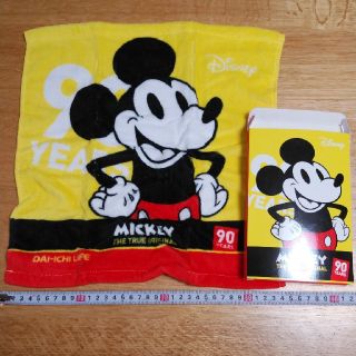 ディズニー(Disney)の★ミッキーのレトロなデザイン？のハンドタオル(タオル)