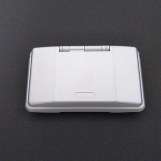 ニンテンドーDS(ニンテンドーDS)のニンテンドー DS プラチナシルバー #2(携帯用ゲーム機本体)