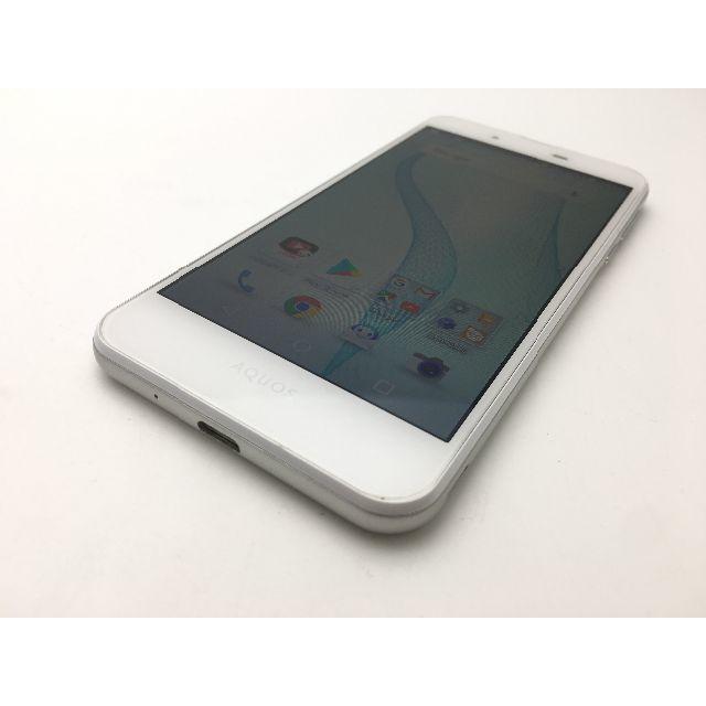 SHARP(シャープ)のSIMフリーSIMロック解除済 AQUOS L2 SH-L02 シルバー◆美品◆ スマホ/家電/カメラのスマートフォン/携帯電話(スマートフォン本体)の商品写真