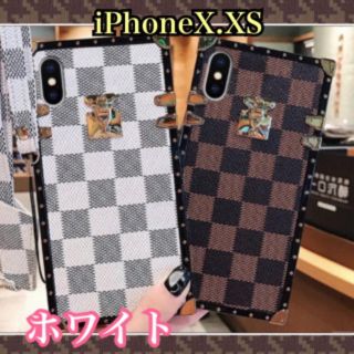 ⭐️SALE⭐️ストラップ付【トランク型ケース】ホワイト　チェック　格子柄(iPhoneケース)