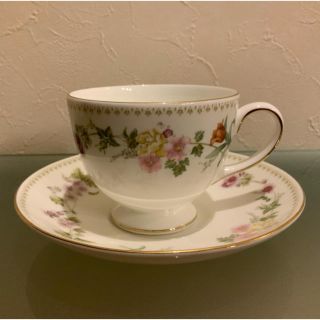 ウェッジウッド(WEDGWOOD)の⭐︎ウエッジウッド⭐︎ミラベル　カップ&ソーサー　(食器)