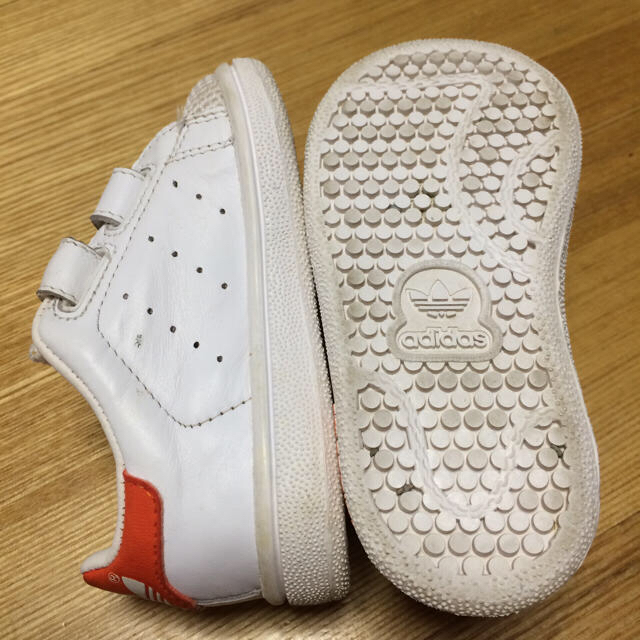 adidas(アディダス)のアディダス  ベビースニーカー キッズ/ベビー/マタニティのベビー靴/シューズ(~14cm)(スニーカー)の商品写真