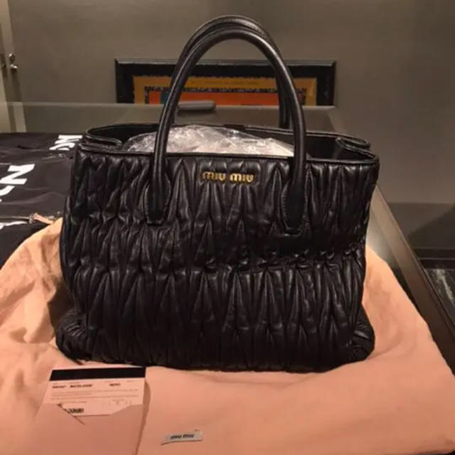 MIUMIUショルダーバッグ | aosacoffee.com