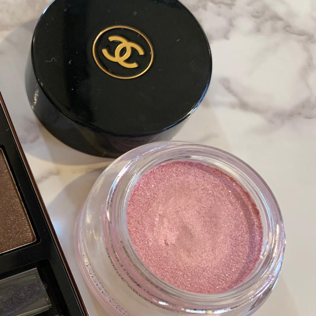 CHANEL(シャネル)のCHANEL 2018コフレ 限定 クリームアイシャドウ コスメ/美容のベースメイク/化粧品(アイシャドウ)の商品写真