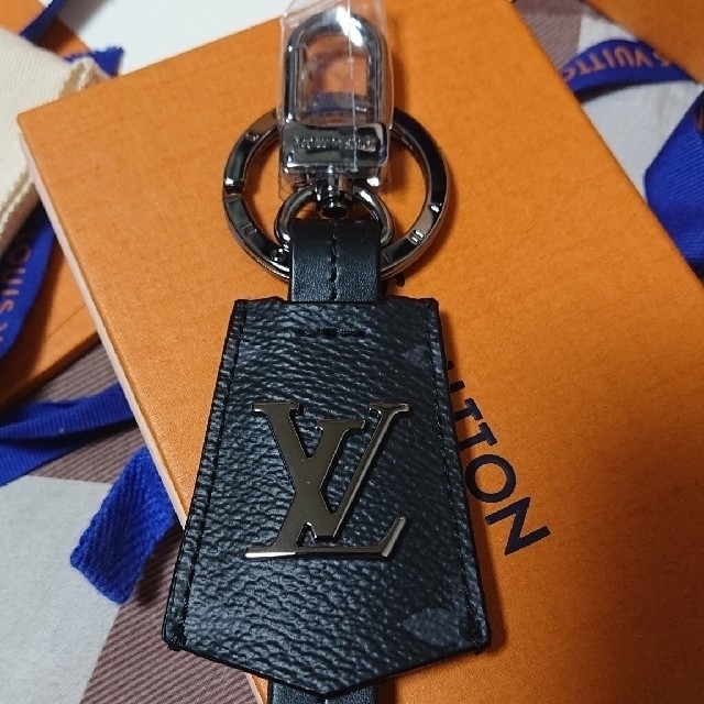 Louis Vuitton MONOGRAM Lv cloches-cles bag charm and key holder (M63620)