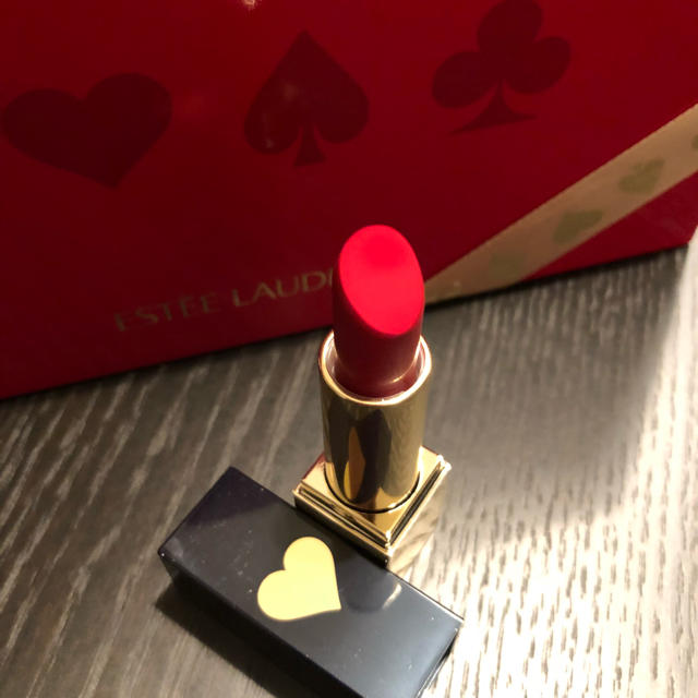 Estee Lauder(エスティローダー)の【新品】エスティ ローダー  クリスマスコフレ2019   リップスティック コスメ/美容のベースメイク/化粧品(口紅)の商品写真