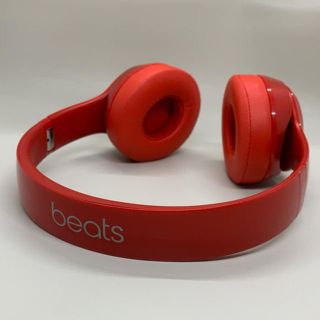 ビーツバイドクタードレ(Beats by Dr Dre)の大人気Beats solo2 Wirelessレッド、比較的綺麗です♪(ヘッドフォン/イヤフォン)