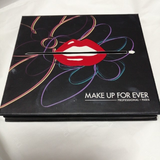 MAKE UP FOR EVER(メイクアップフォーエバー)のメイクアップフォエバーアイシャドウ コスメ/美容のベースメイク/化粧品(アイシャドウ)の商品写真