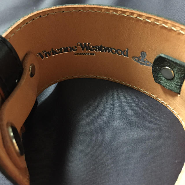 Vivienne Westwood(ヴィヴィアンウエストウッド)のVivienne Westwood クローブホルダー　ブレスレット レディースのファッション小物(手袋)の商品写真