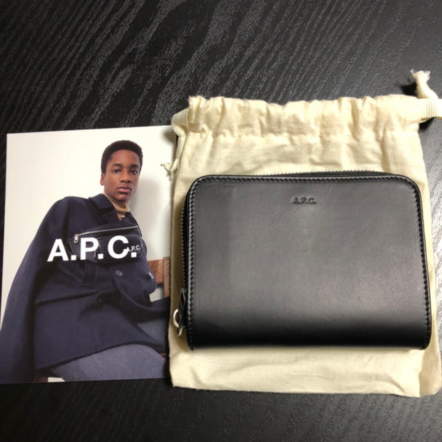 A.P.C - A.P.C. コンパクト ウォレット 新品未使用の通販 by だーくない