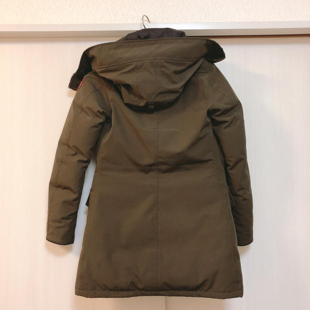 CANADA GOOSE(カナダグース)のカナダグース ブロンテ EARTHカラー M 美品 レディースのジャケット/アウター(ロングコート)の商品写真