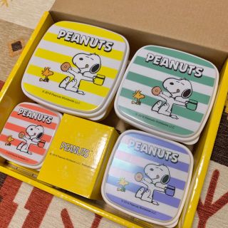 スヌーピー(SNOOPY)の【非売品】新品未使用*スヌーピー*タッパー(収納/キッチン雑貨)