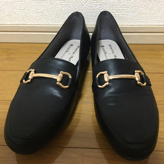 オリエンタルトラフィック(ORiental TRaffic)の黒パンプス　24.5cm(ローファー/革靴)