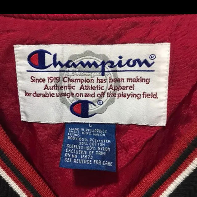 Champion(チャンピオン)の90s 古着 ナイロンプルオーバー  チャンピオン ビッグサイズ ビンテージ メンズのジャケット/アウター(ナイロンジャケット)の商品写真