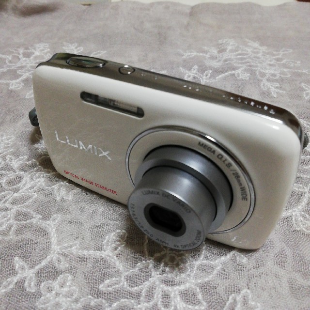 Panasonic(パナソニック)の美品❗❗　LUMIX DMC-s1 1210万画素 スマホ/家電/カメラのカメラ(コンパクトデジタルカメラ)の商品写真