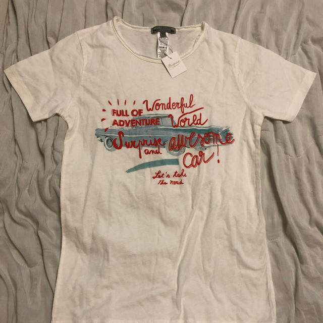 Bonpoint(ボンポワン)の(新品)Bonpoint ボンポワン Tシャツ130cm キッズ/ベビー/マタニティのキッズ服男の子用(90cm~)(Tシャツ/カットソー)の商品写真